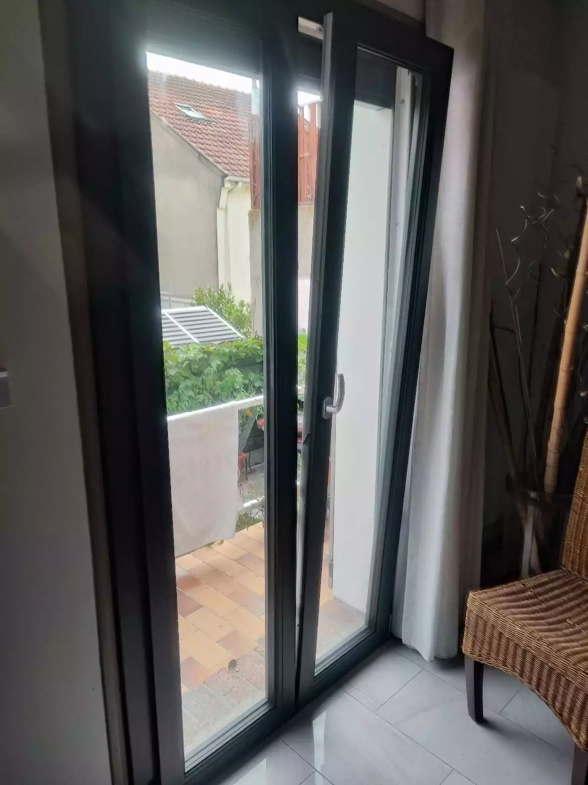 Installation portail coulissant motorisé, portillon, clôture aluminium - 006 - OUVERTIS - Neuilly-Plaisance